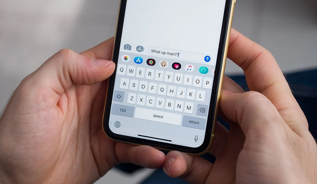 smartphone messaging group chat